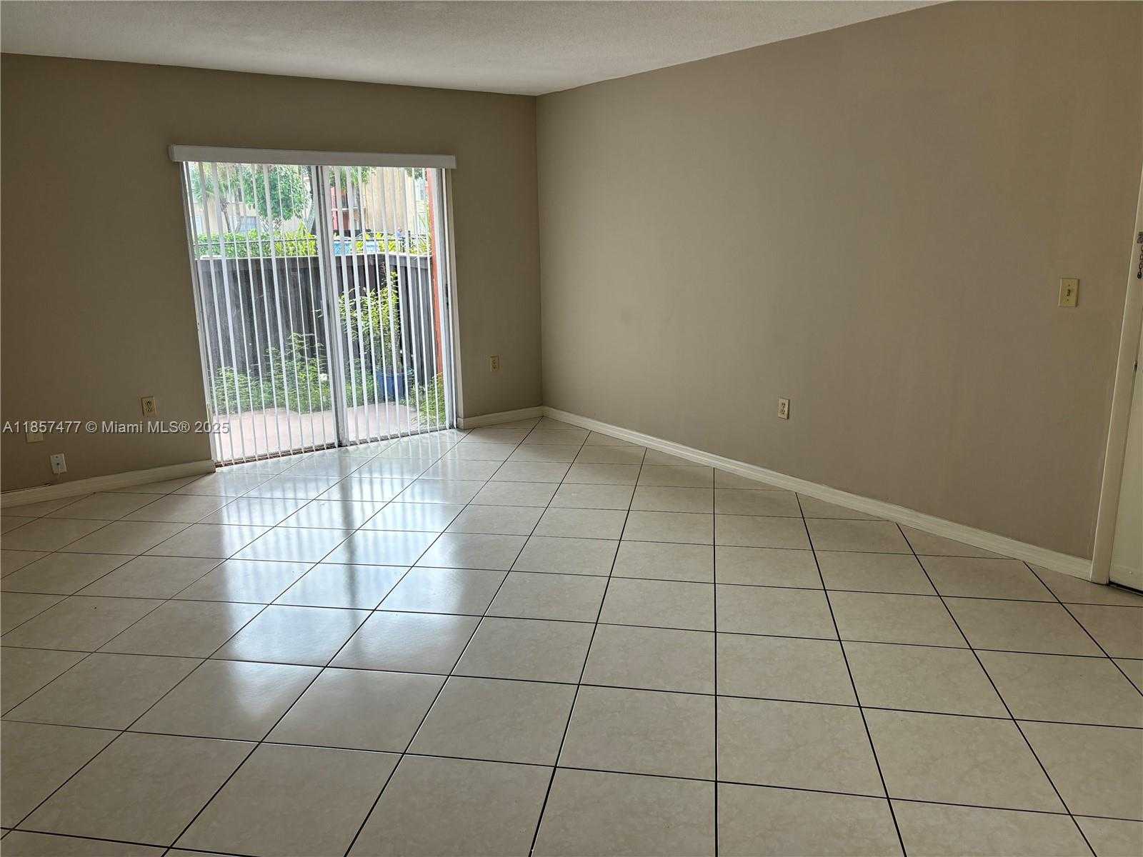 Small Image of 10748 NORTH KENDALL DR #N-19, Miami Number 2