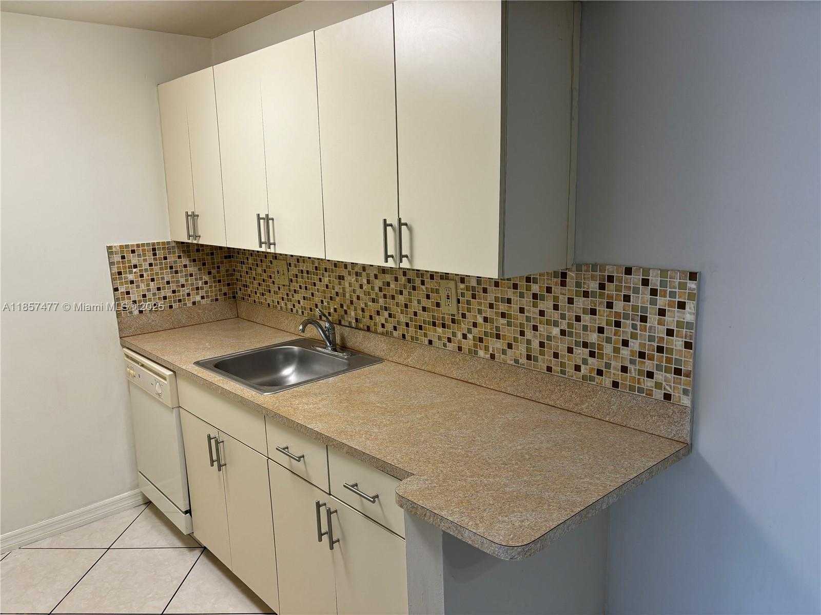 Small Image of 10748 NORTH KENDALL DR #N-19, Miami Number 5