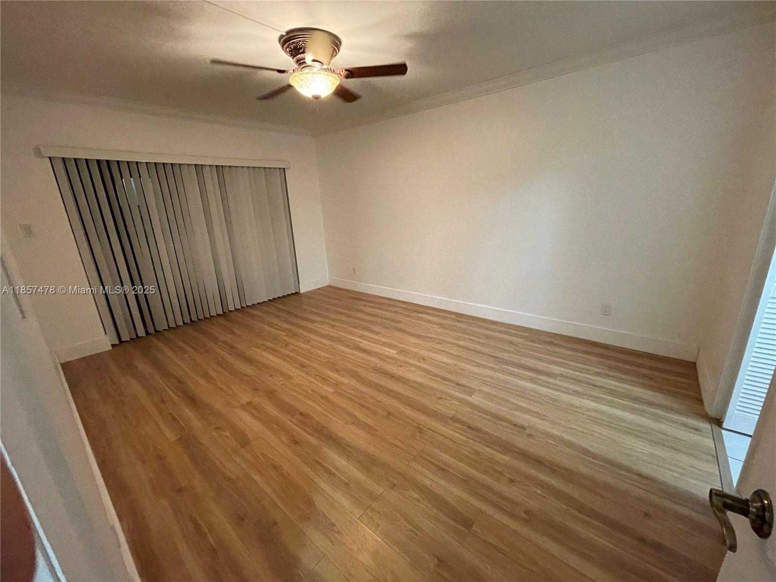 Small Image of 10925 SOUTH WEST 113TH PL #72B, Miami Number 27