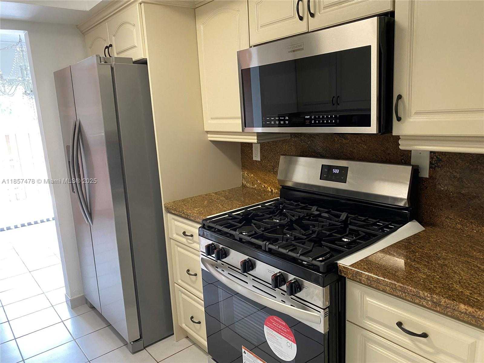 Small Image of 10925 SOUTH WEST 113TH PL #72B, Miami Number 6