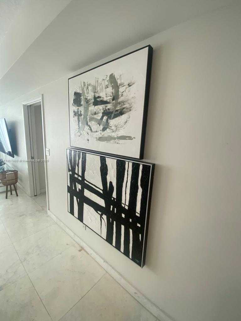 Small Image of 335 SOUTH BISCAYNE BLVD #607, Miami Number 10