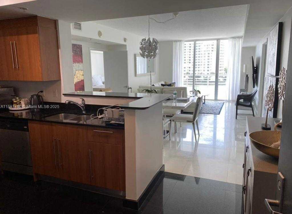 Small Image of 335 SOUTH BISCAYNE BLVD #607, Miami Number 14