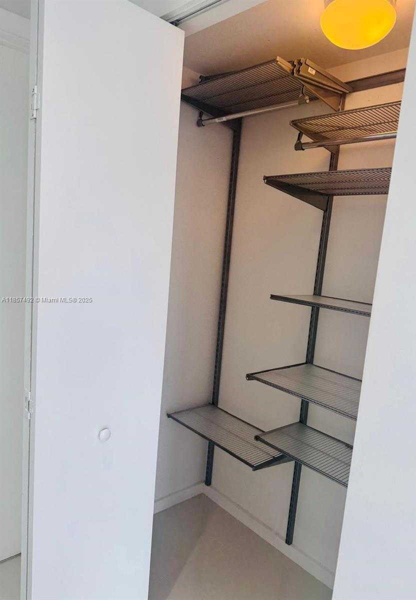 Small Image of 5252 NORTH WEST 85TH AVE #1207, Doral Number 10