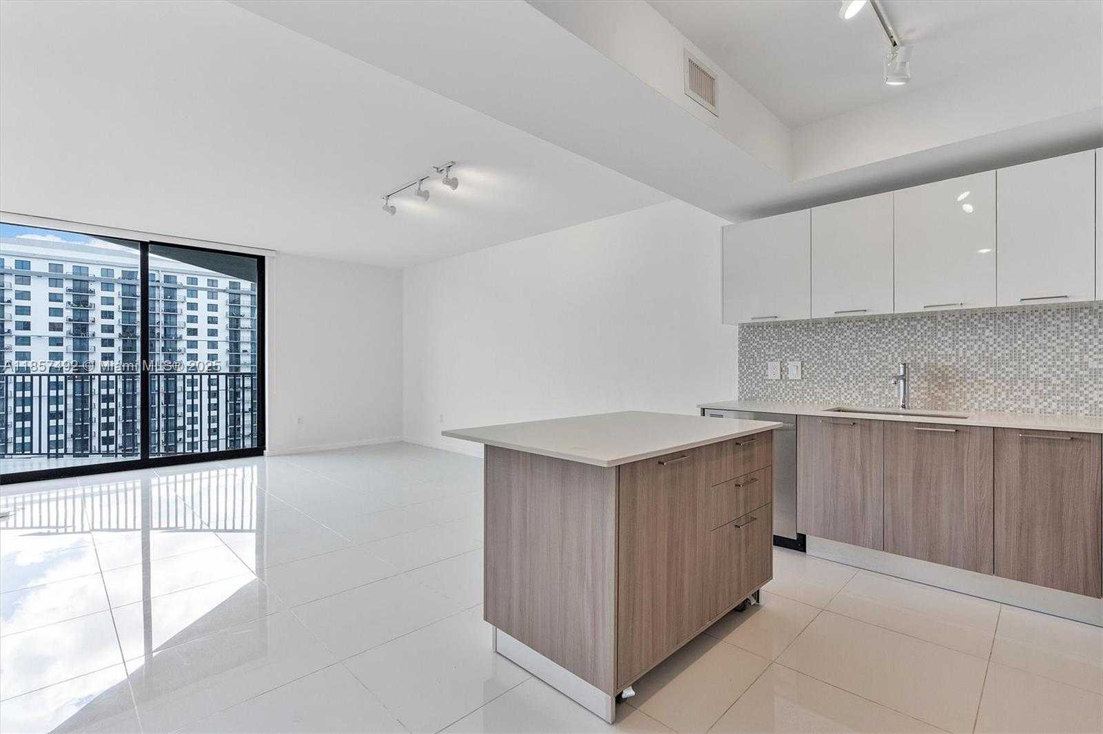 Small Image of 5252 NORTH WEST 85TH AVE #1207, Doral Number 4
