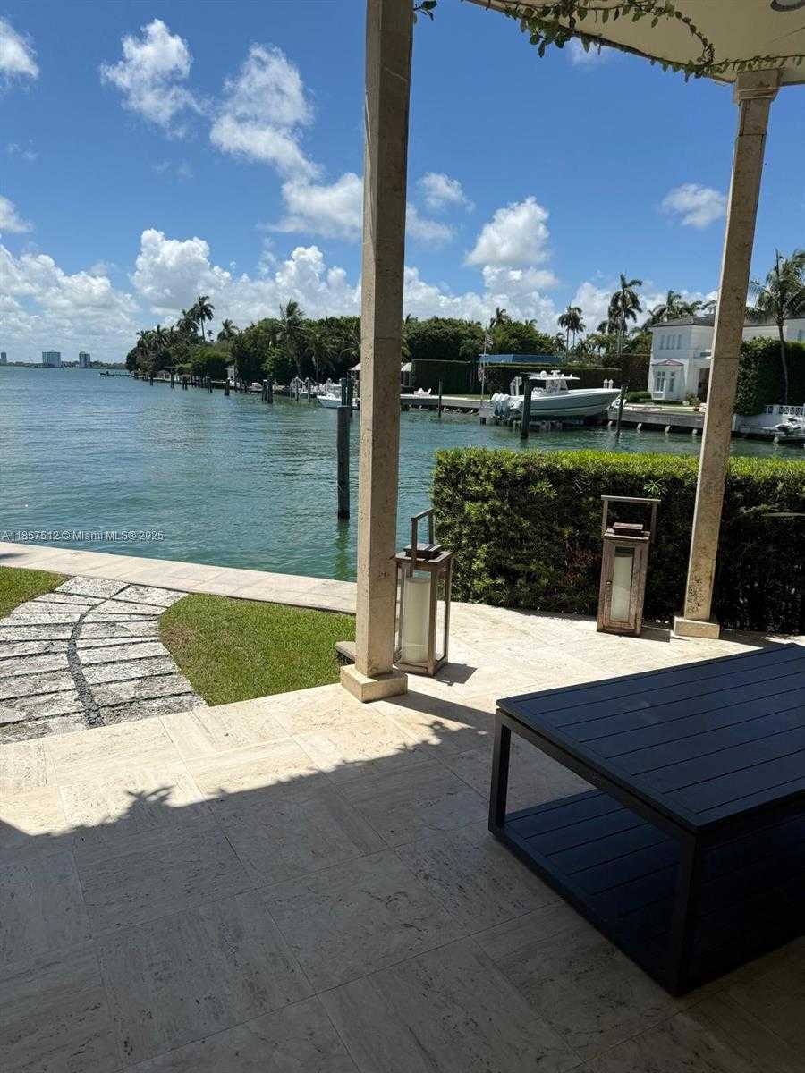 Small Image of 6500 NORTH BAY RD, Miami Beach Number 2