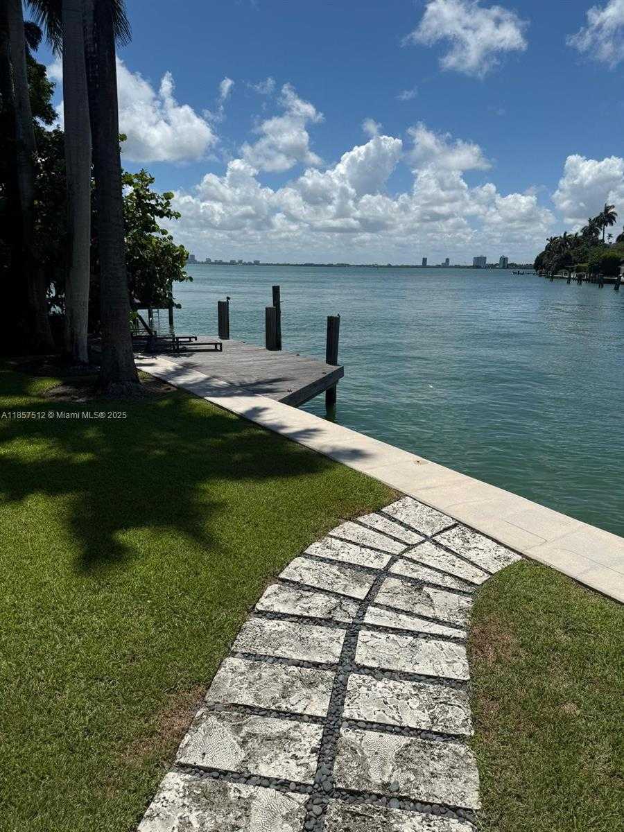 Small Image of 6500 NORTH BAY RD, Miami Beach Number 3