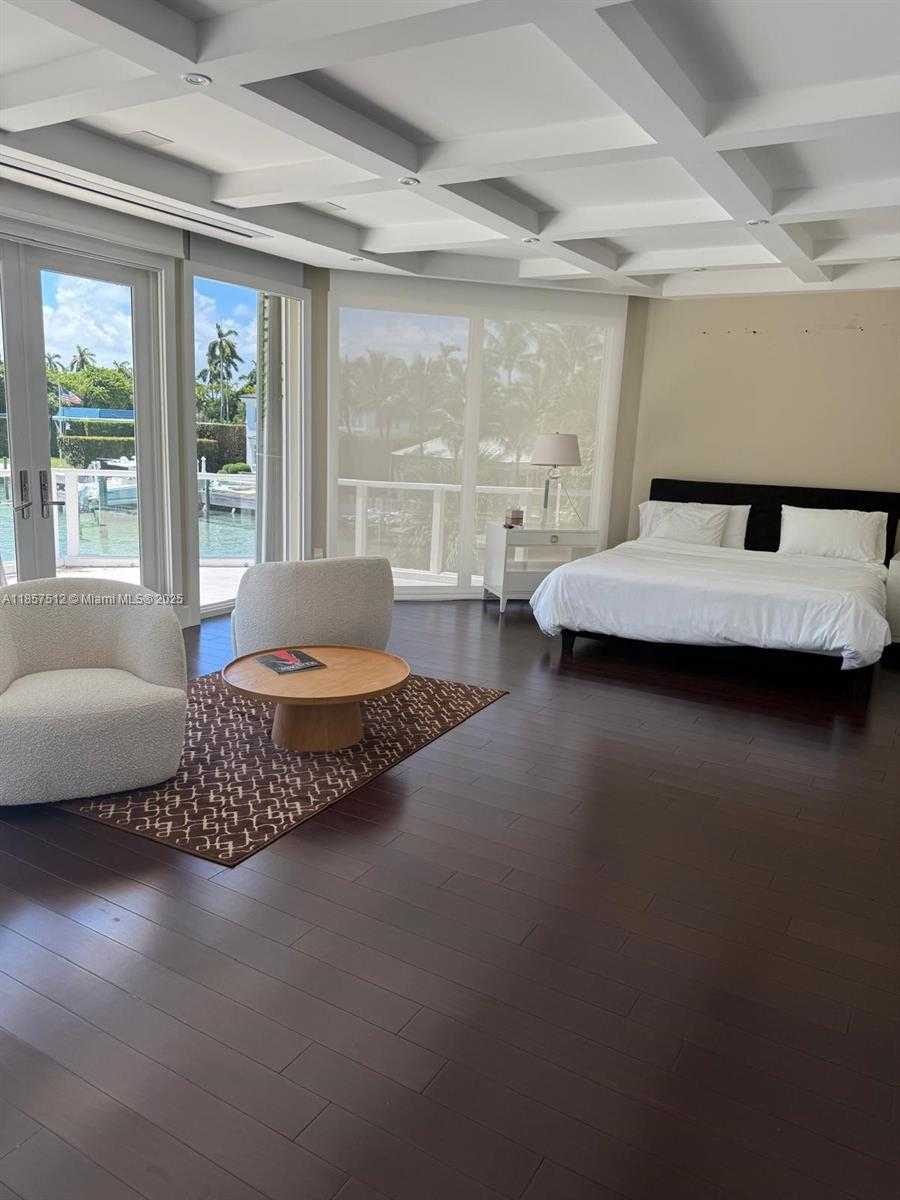 Small Image of 6500 NORTH BAY RD, Miami Beach Number 30