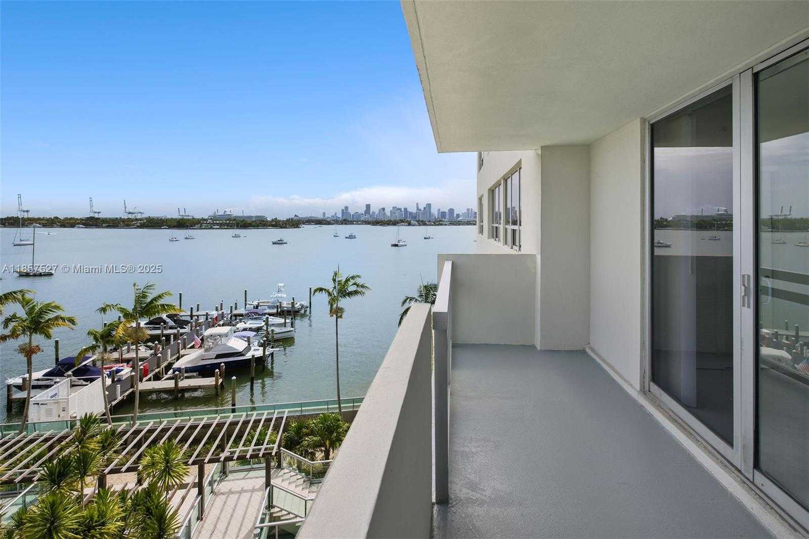 Small Image of 1500 BAY RD #S-0936, Miami Beach Number 10