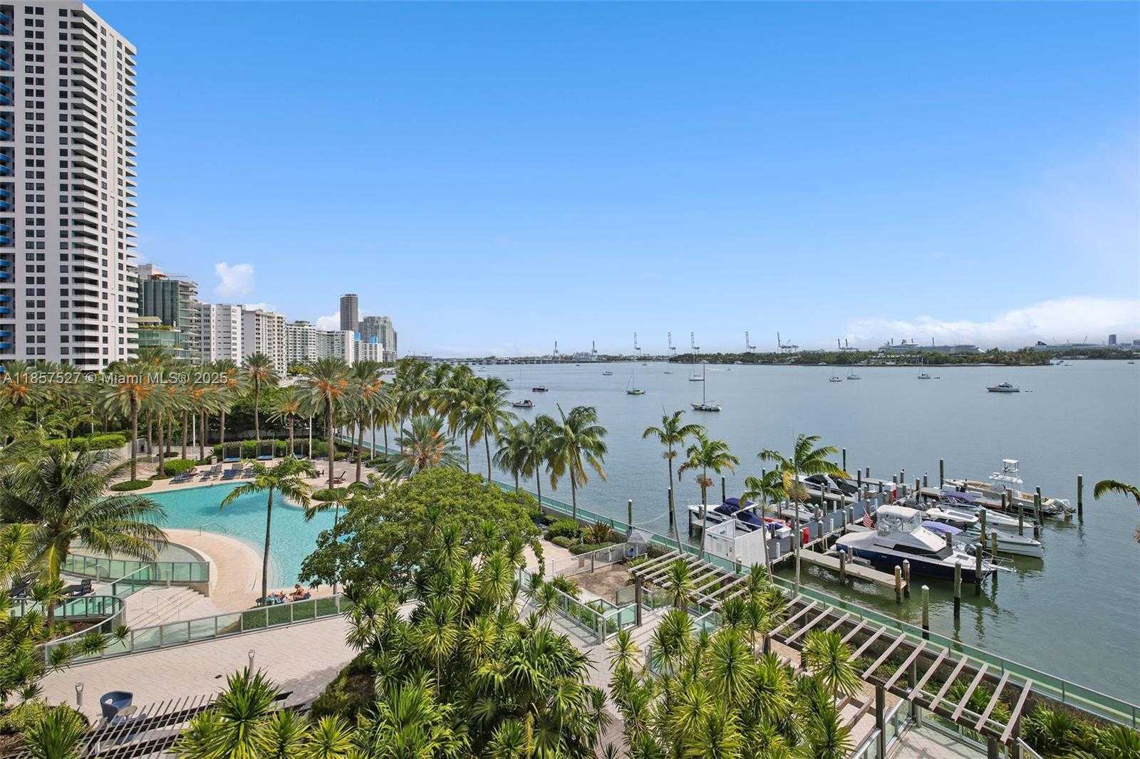 Small Image of 1500 BAY RD #S-0936, Miami Beach Number 9