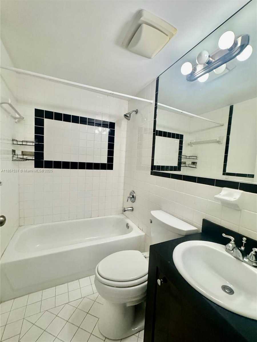Small Image of 1521 LENOX AVE #103, Miami Beach Number 4