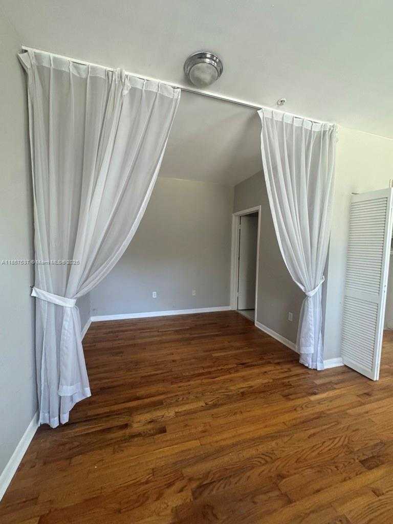Small Image of 1521 LENOX AVE #103, Miami Beach Number 5
