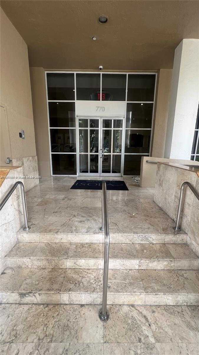 Small Image of 770 CLAUGHTON ISLAND DR #1605, Miami Number 15