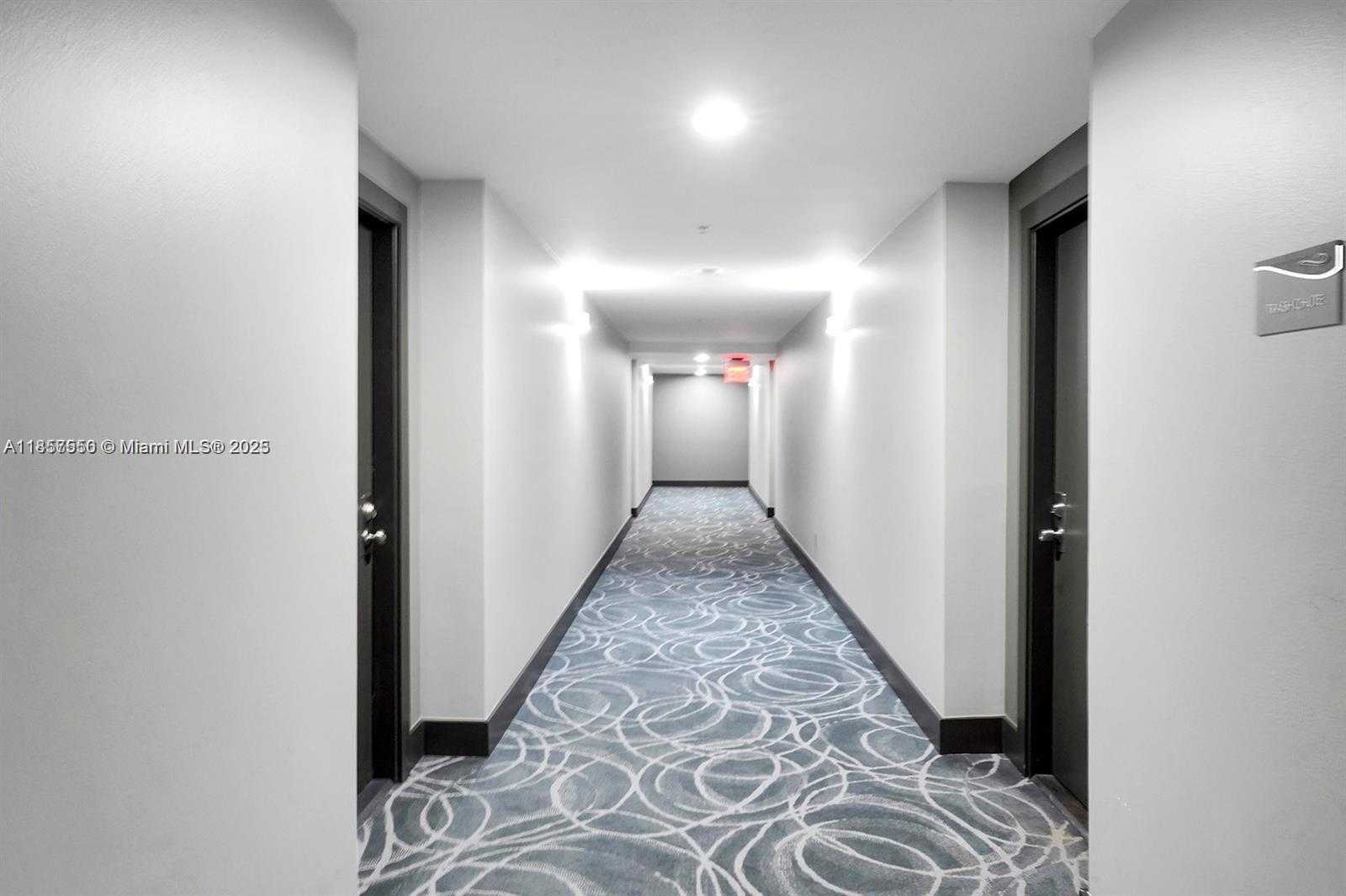 Small Image of 770 CLAUGHTON ISLAND DR #1605, Miami Number 17