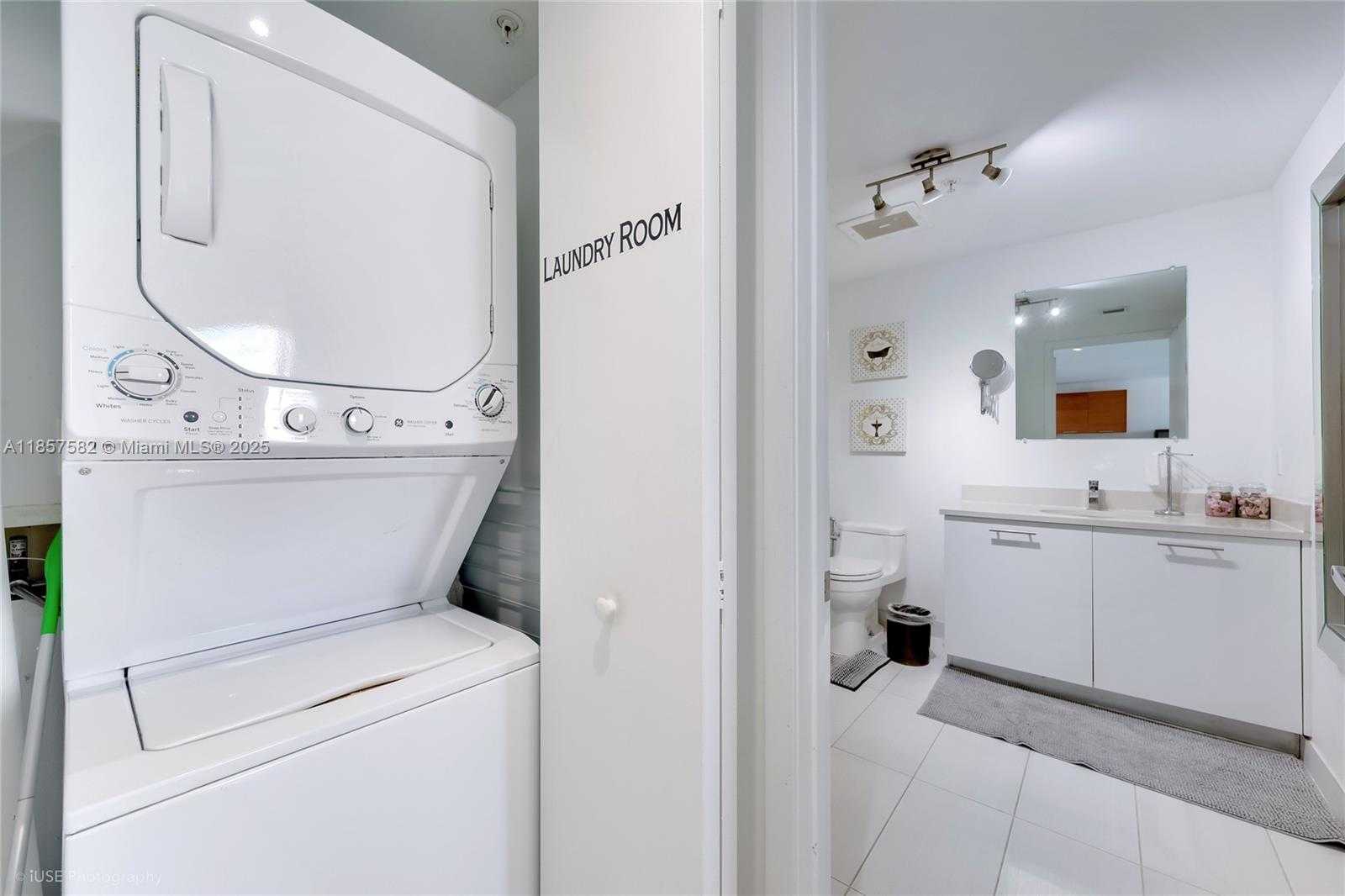 Small Image of Miami Number 9