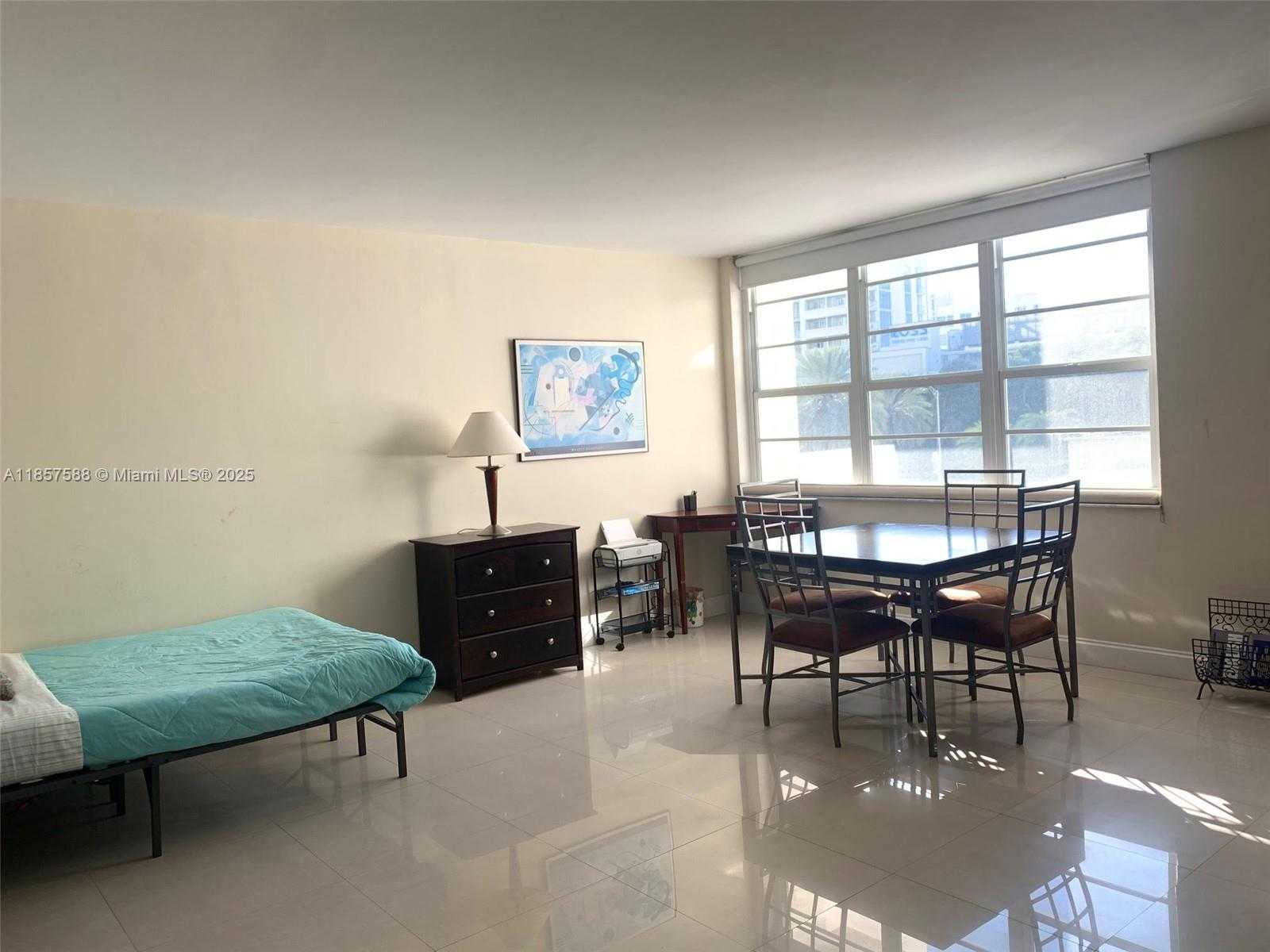 Small Image of 100 LINCOLN RD #316, Miami Beach Number 2