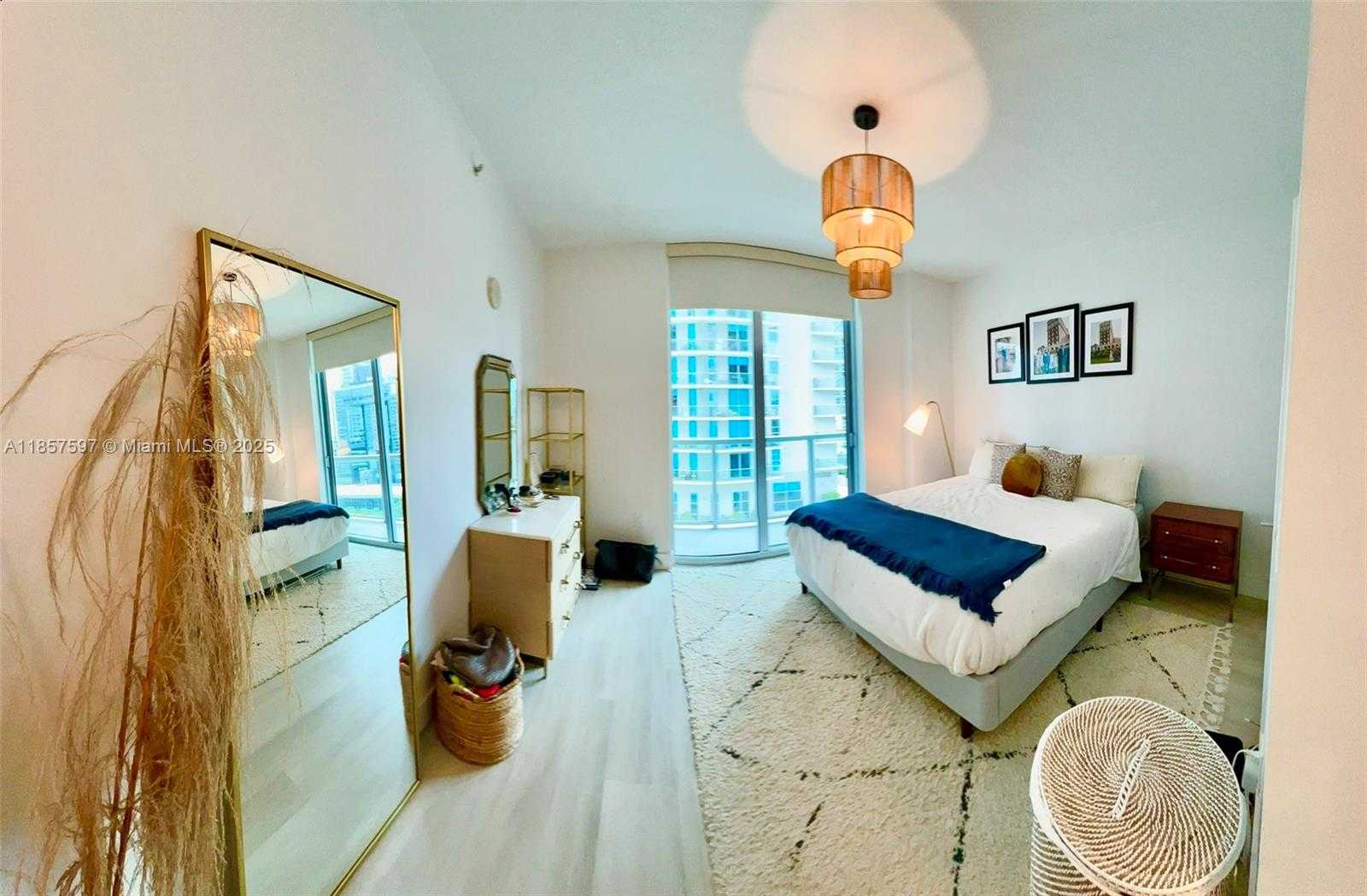 Small Image of 1111 SOUTH WEST 1 #1620, Miami Number 11