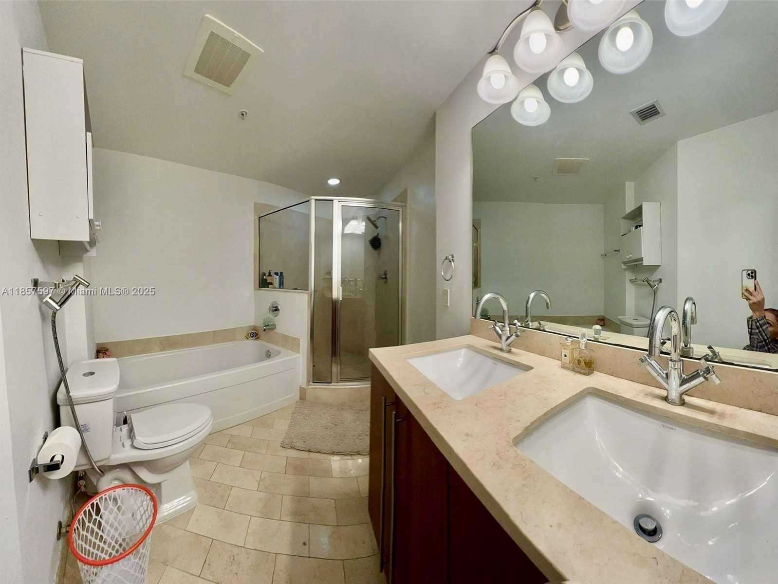 Small Image of 1111 SOUTH WEST 1 #1620, Miami Number 13
