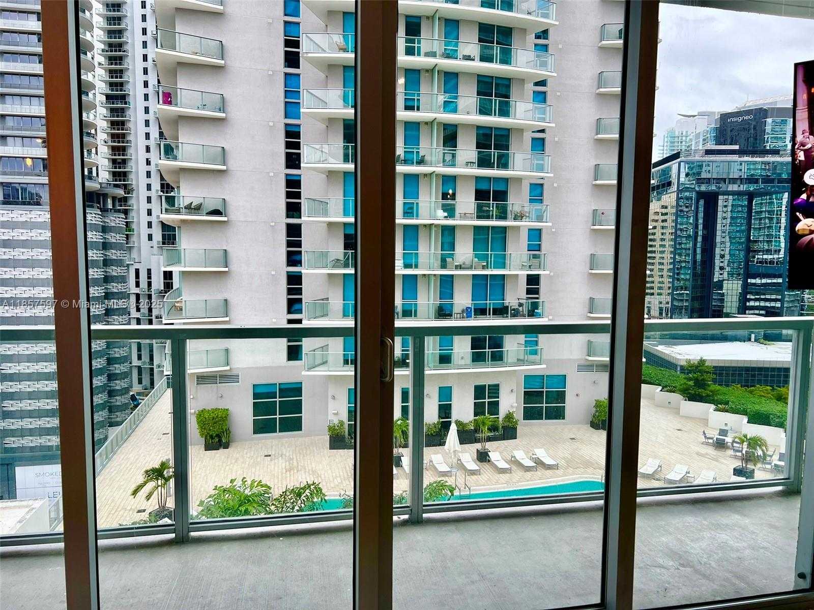 Small Image of 1111 SOUTH WEST 1 #1620, Miami Number 8