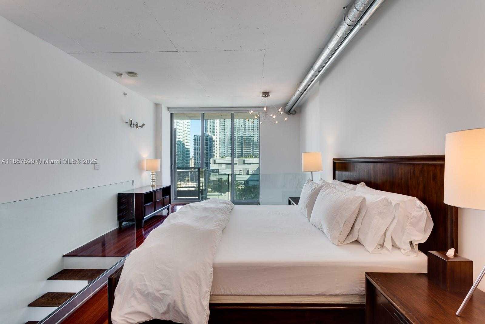 Small Image of 690 SOUTH WEST 1ST CT #1224, Miami Number 9