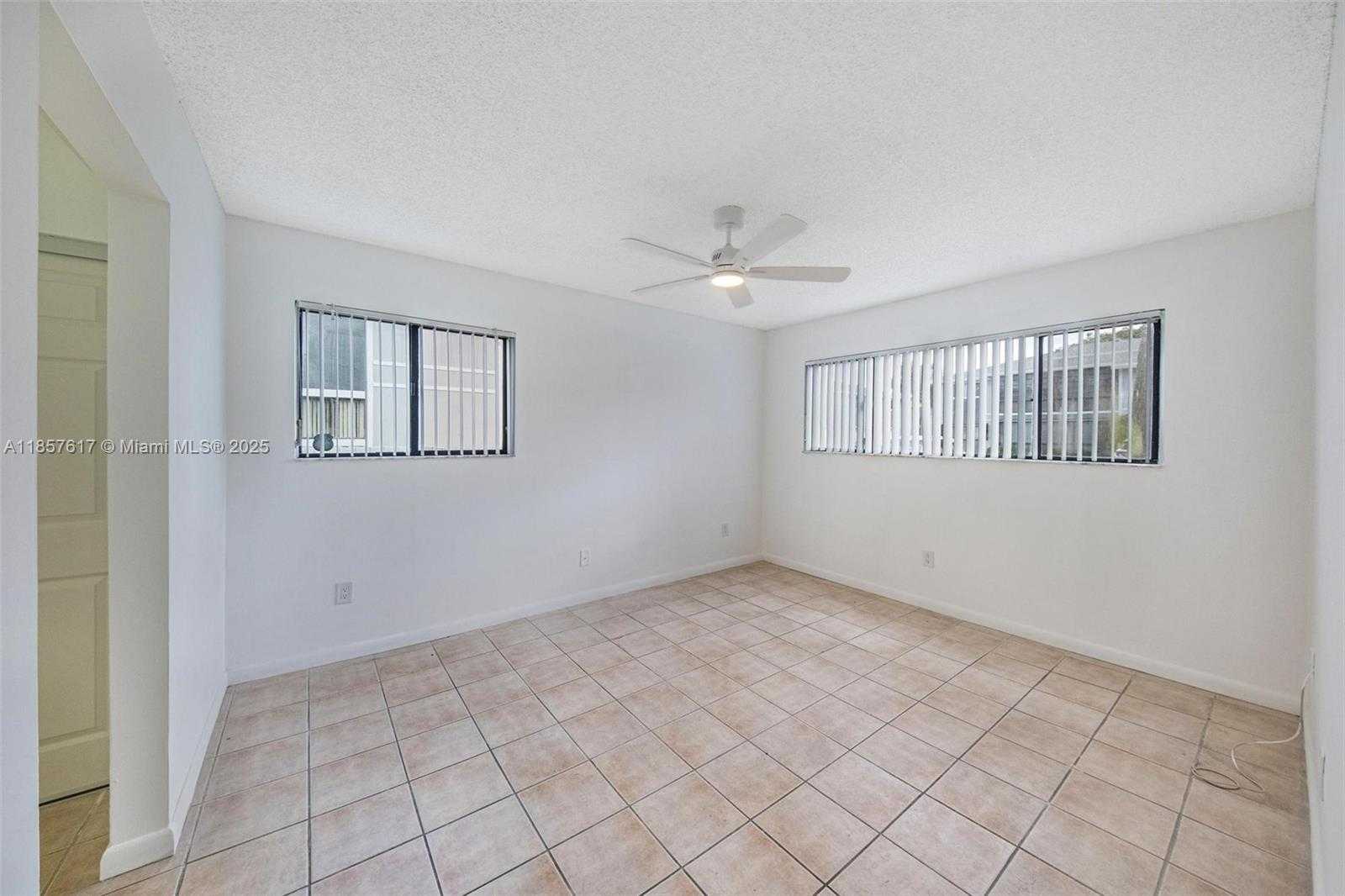 Small Image of 9727 HAMMOCKS BLVD #108D, Miami Number 13