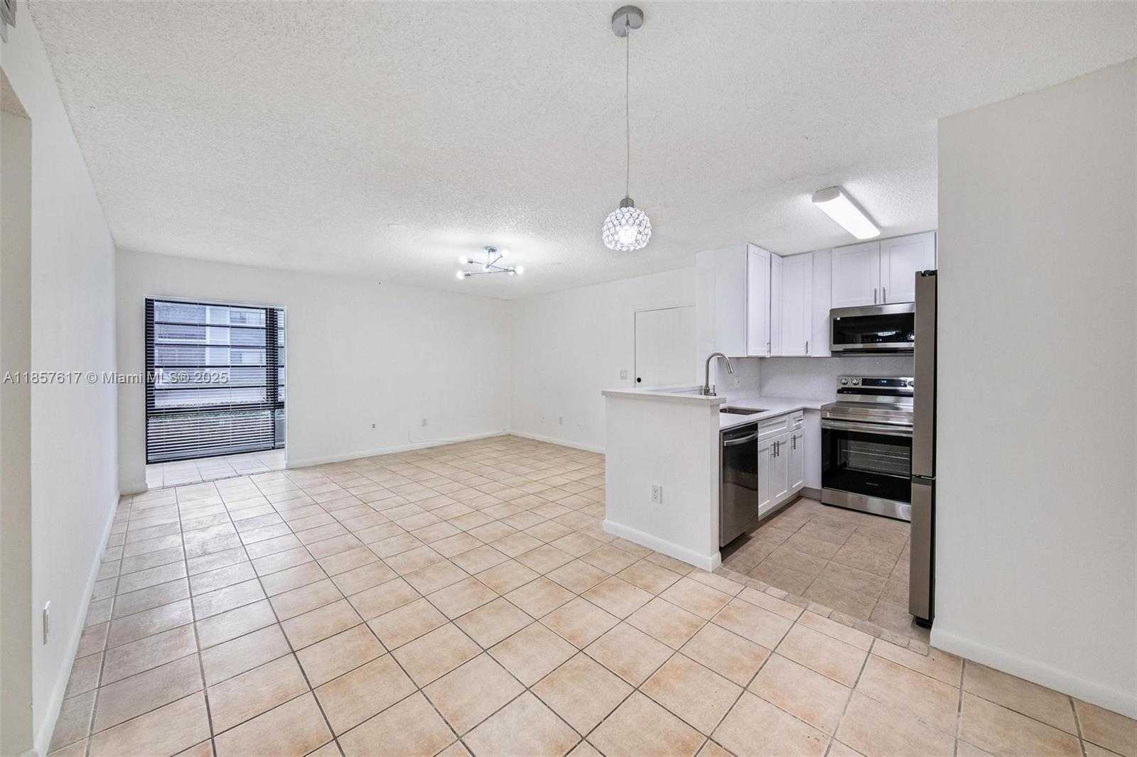 Small Image of 9727 HAMMOCKS BLVD #108D, Miami Number 4