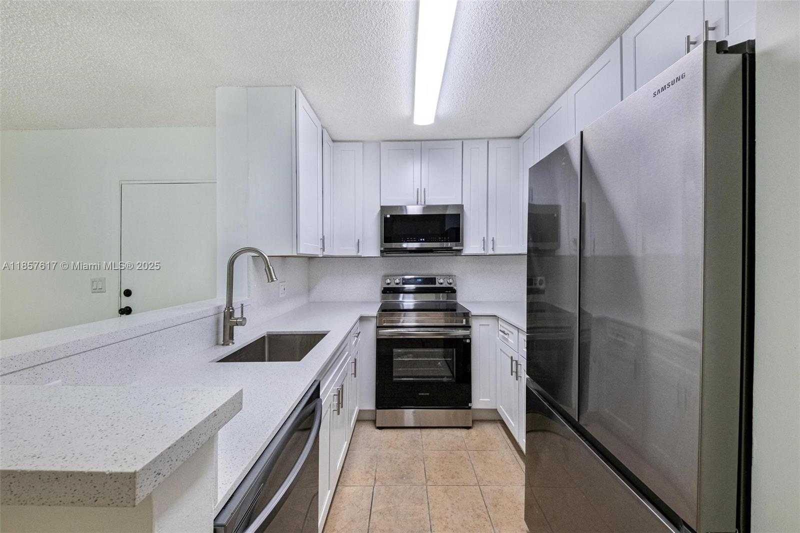 Small Image of 9727 HAMMOCKS BLVD #108D, Miami Number 6