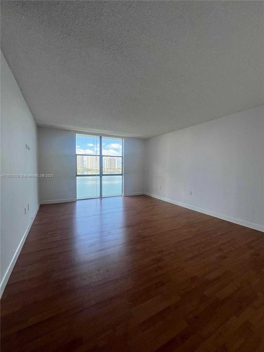 Small Image of 17500 NORTH BAY RD #S907, Sunny Isles Beach Number 18
