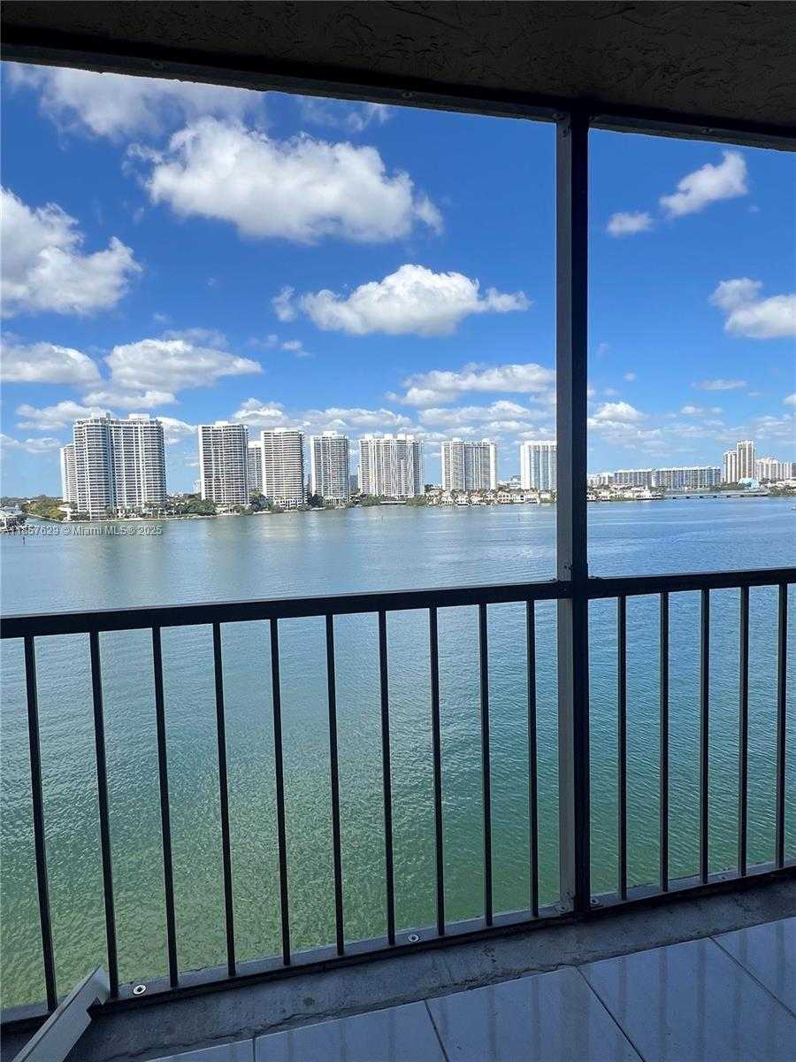 Small Image of 17500 NORTH BAY RD #S907, Sunny Isles Beach Number 6