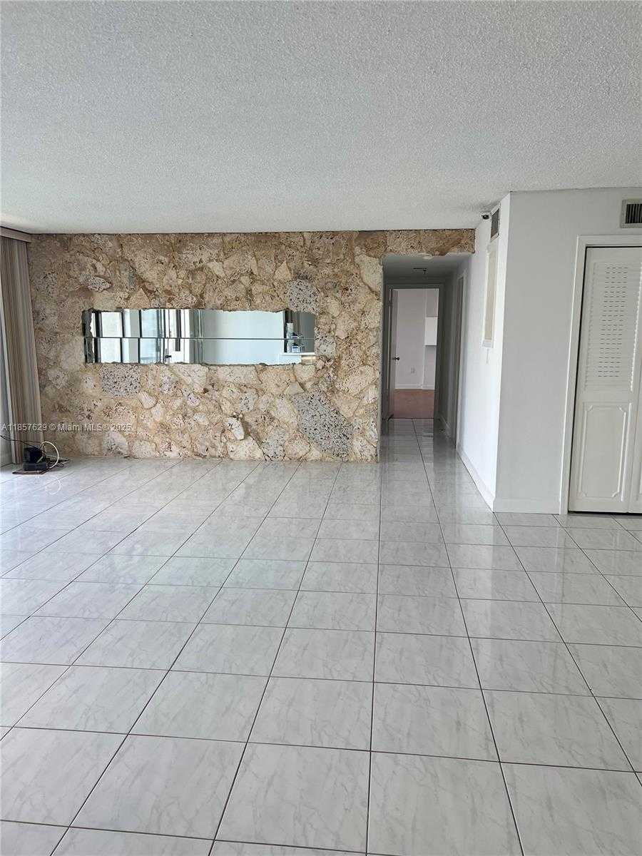 Small Image of 17500 NORTH BAY RD #S907, Sunny Isles Beach Number 7