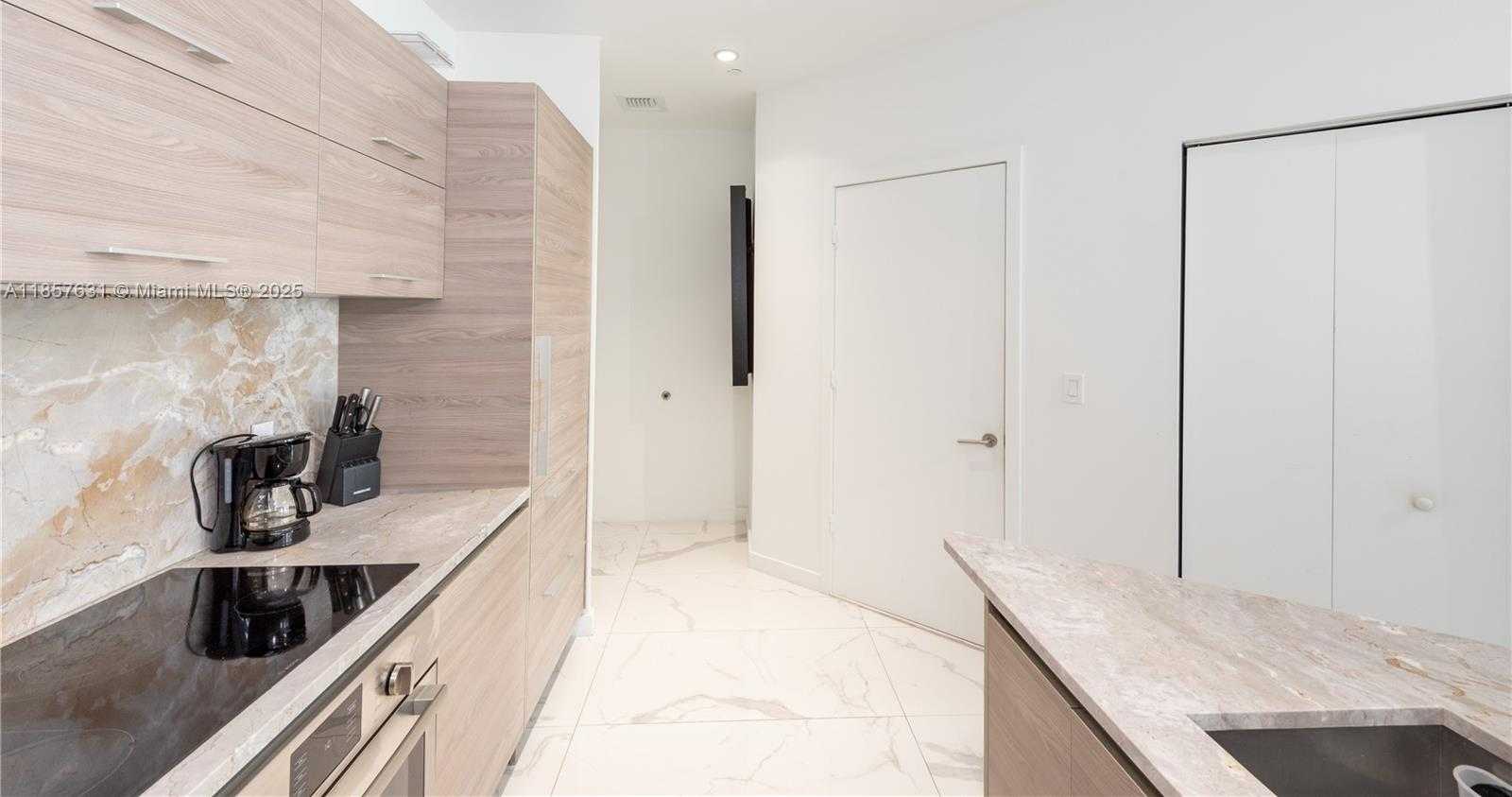 Small Image of 1300 SOUTH MIAMI AVE #PH4909, Miami Number 11