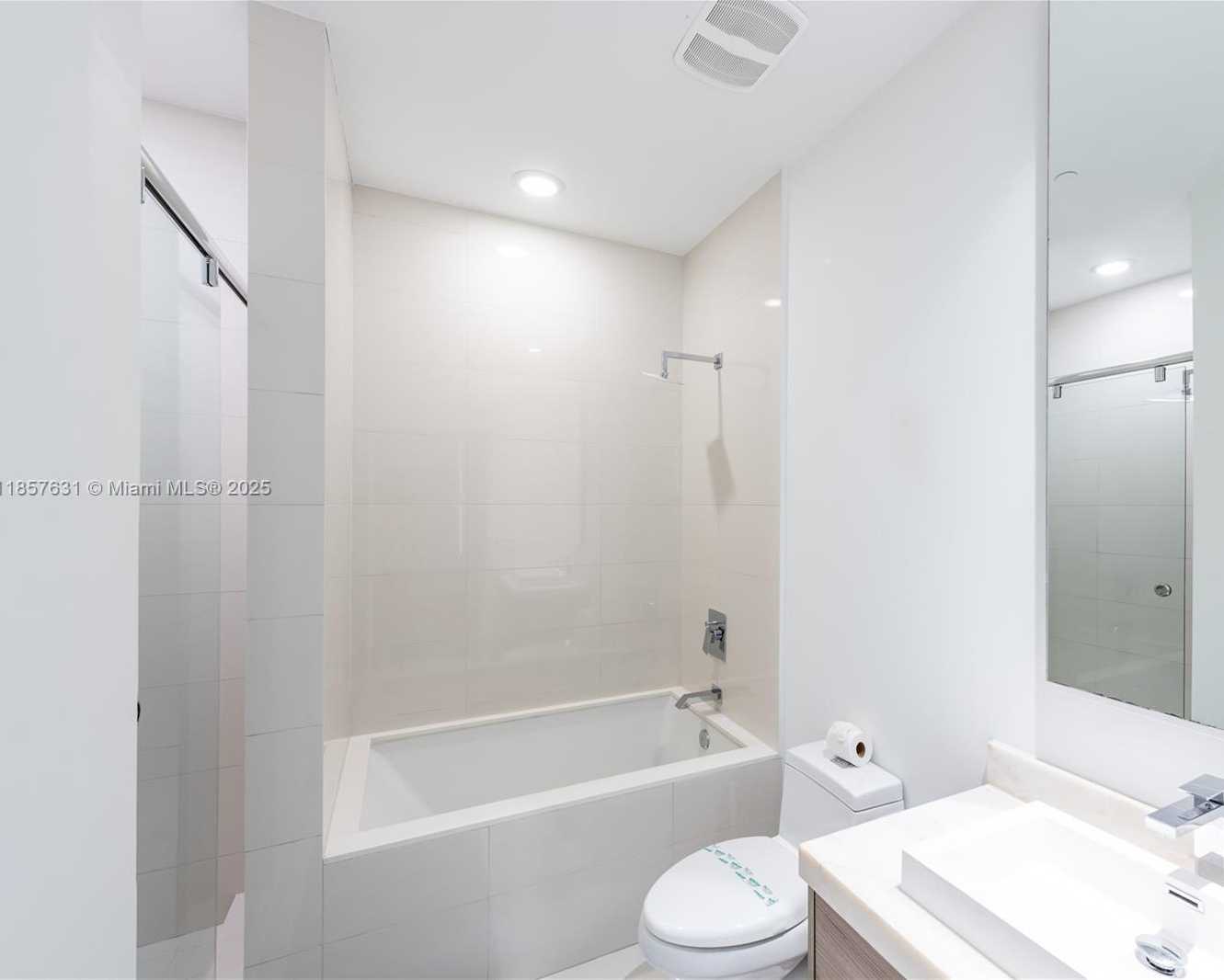 Small Image of 1300 SOUTH MIAMI AVE #PH4909, Miami Number 14