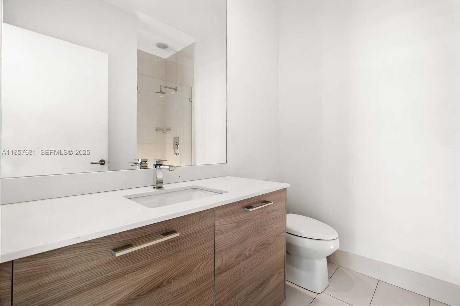 Imagen de Pequeño Objeto