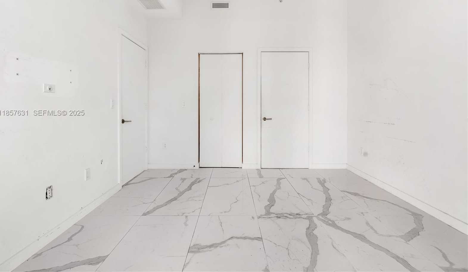 Imagen de Pequeño Objeto