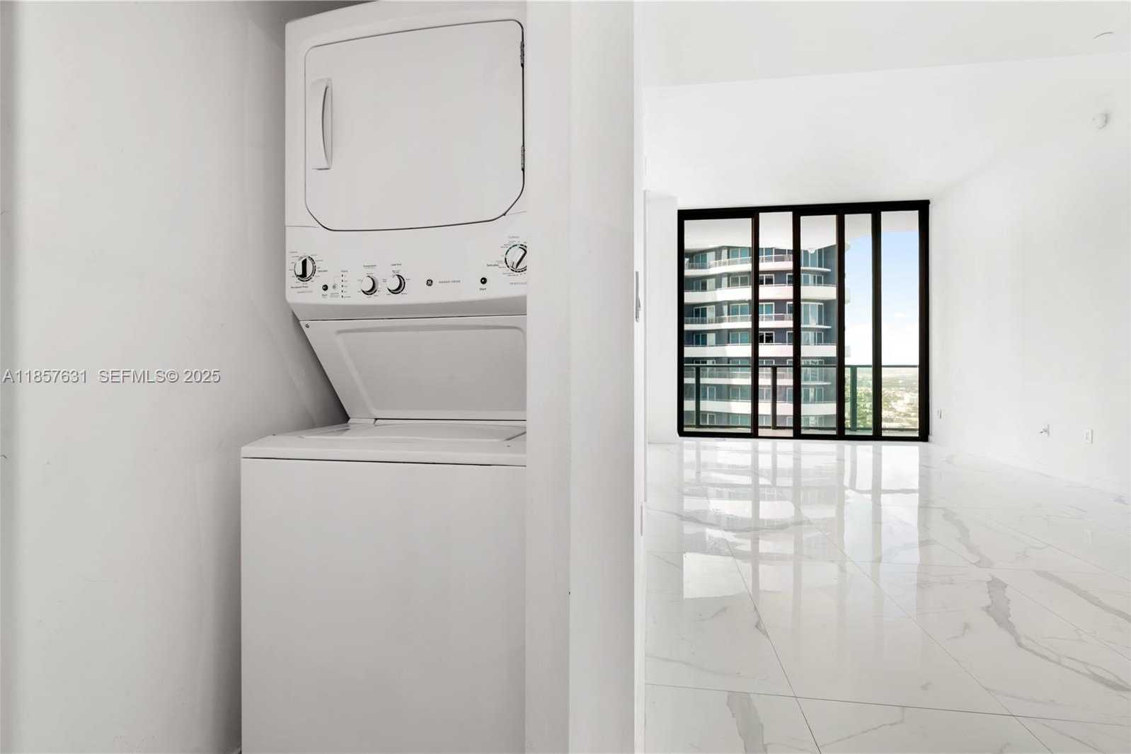 Imagen de Pequeño Objeto