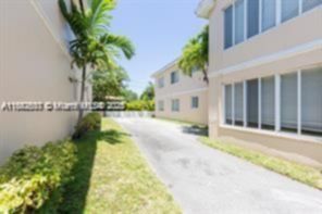 Small Image of 2880 SOUTH LE JEUNE RD #2880, Coral Gables Number 17