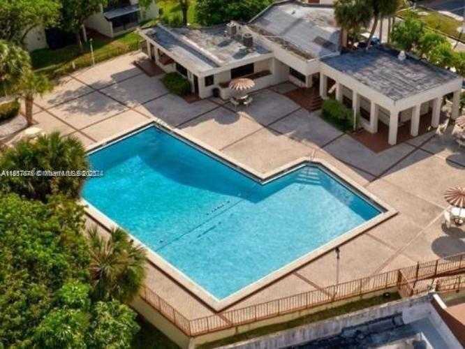 Small Image of 8810 FONTAINEBLEAU BLVD #212, Miami Number 11