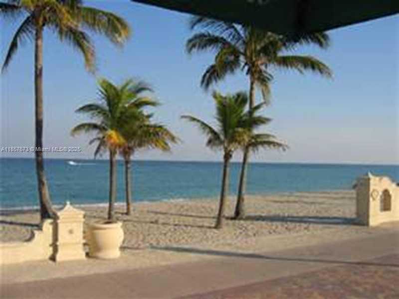 Small Image of 3600 YACHT CLUB DR #1503, Aventura Number 16