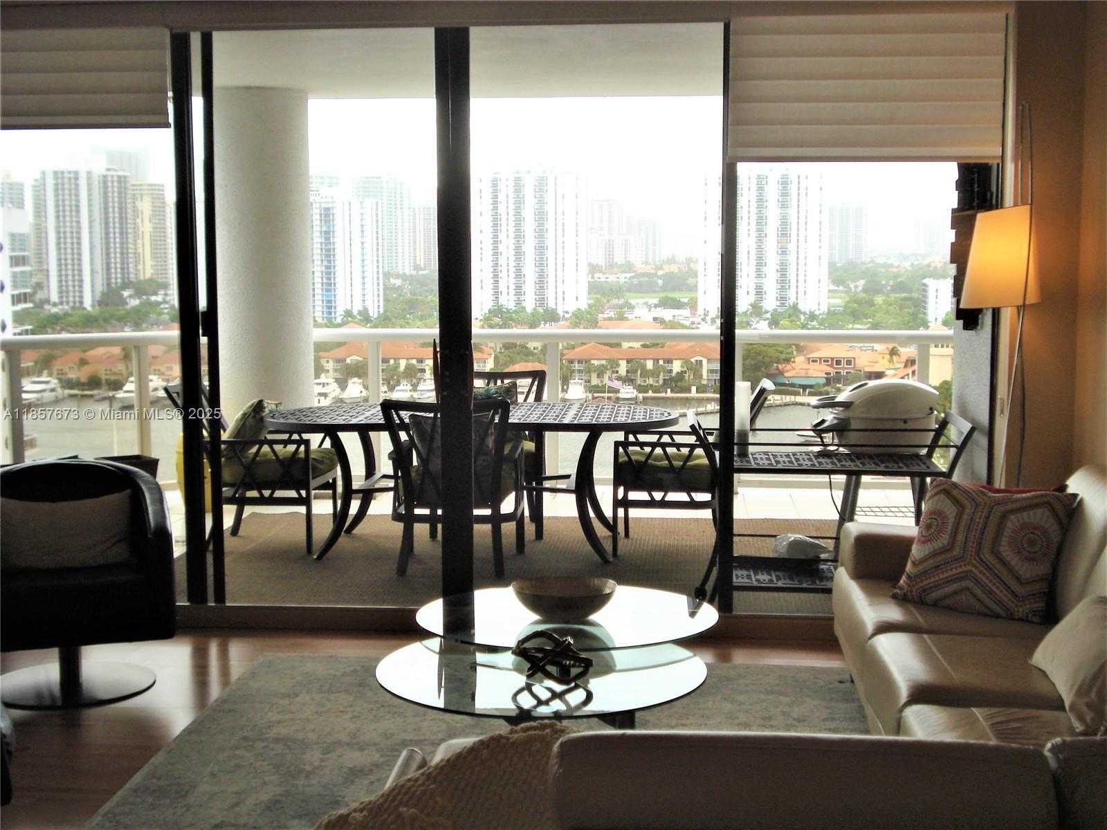 Small Image of 3600 YACHT CLUB DR #1503, Aventura Number 19