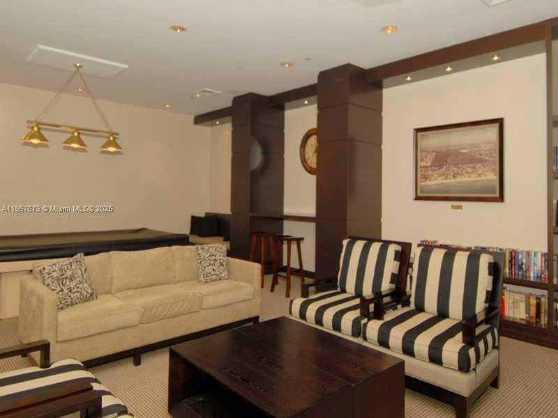 Small Image of 3600 YACHT CLUB DR #1503, Aventura Number 6