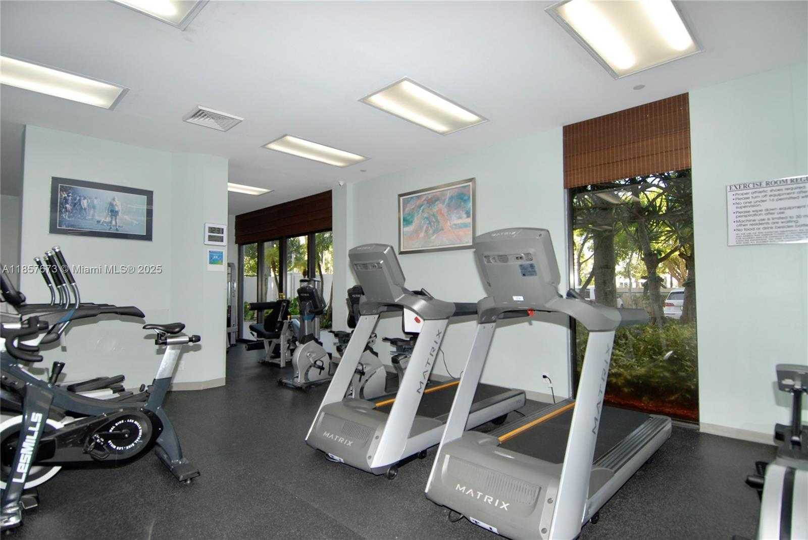 Small Image of 3600 YACHT CLUB DR #1503, Aventura Number 7