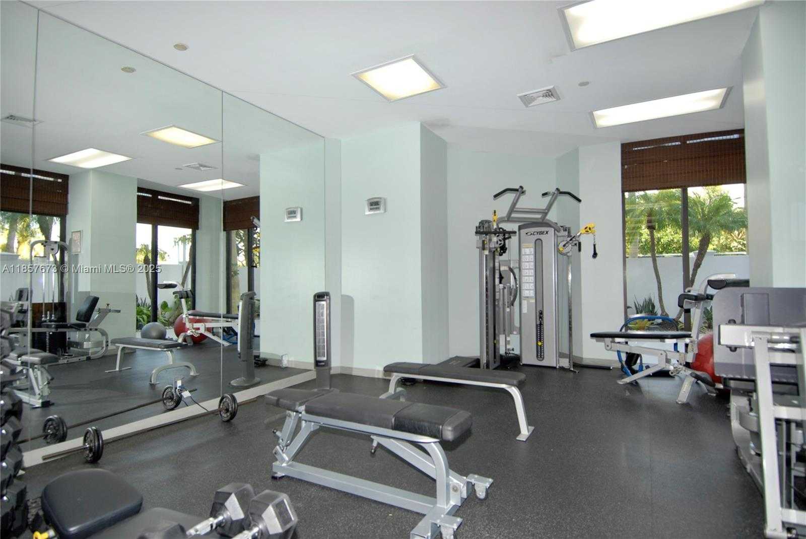 Small Image of 3600 YACHT CLUB DR #1503, Aventura Number 8