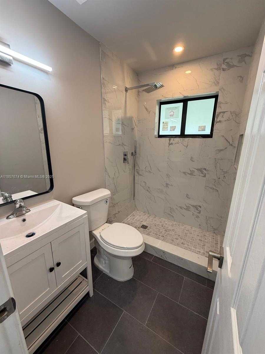 Small Image of 2927 SOUTH WEST 19TH ST #1-2, Fort Lauderdale Number 7
