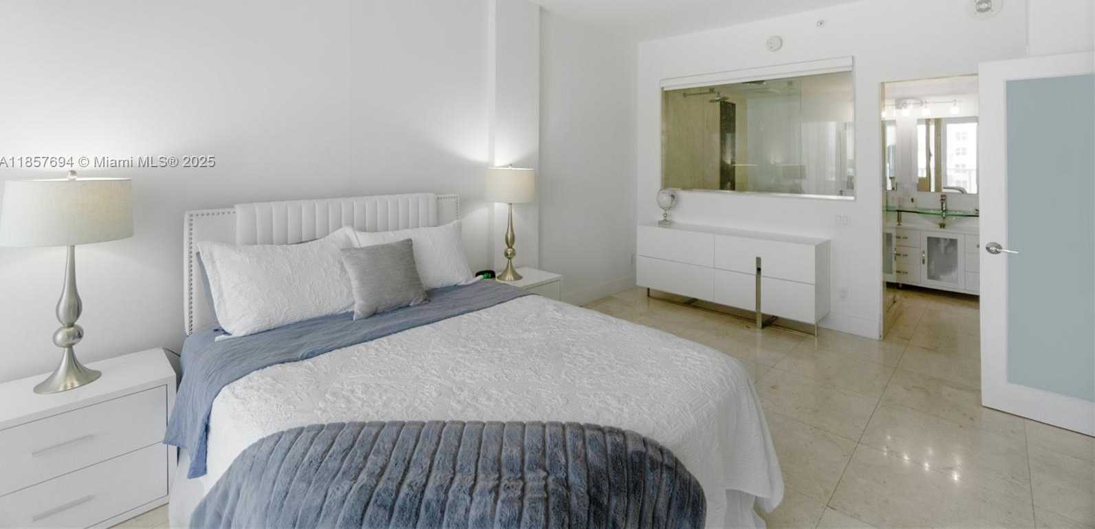 Small Image of 100 LINCOLN RD #PH14, Miami Beach Number 15