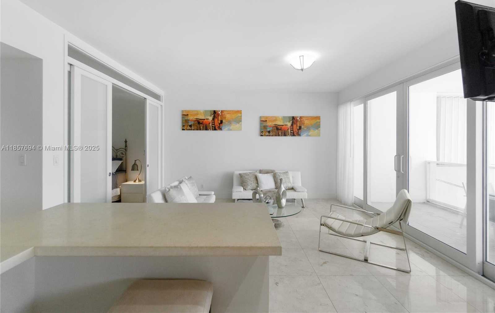 Small Image of 100 LINCOLN RD #PH14, Miami Beach Number 7