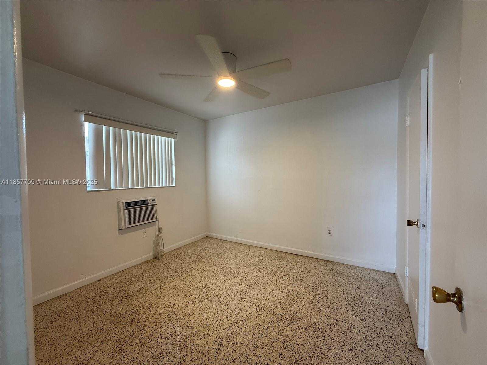 Small Image of 320 WEST 10TH ST #1, Hialeah Number 11