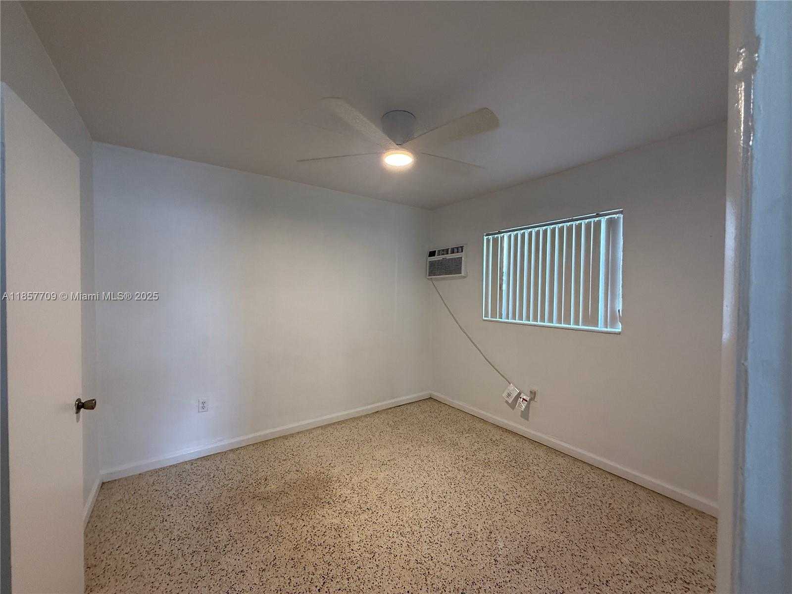 Small Image of 320 WEST 10TH ST #1, Hialeah Number 12