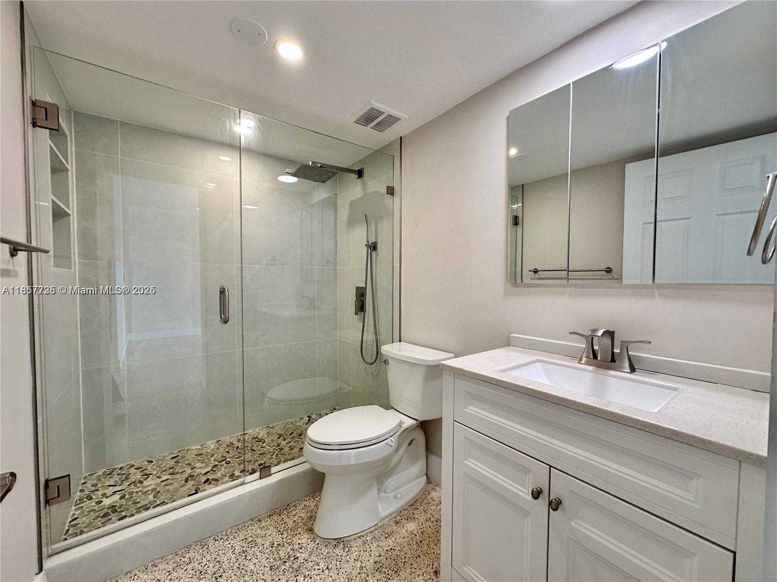 Small Image of 174 EAST 5TH ST #5, Hialeah Number 7