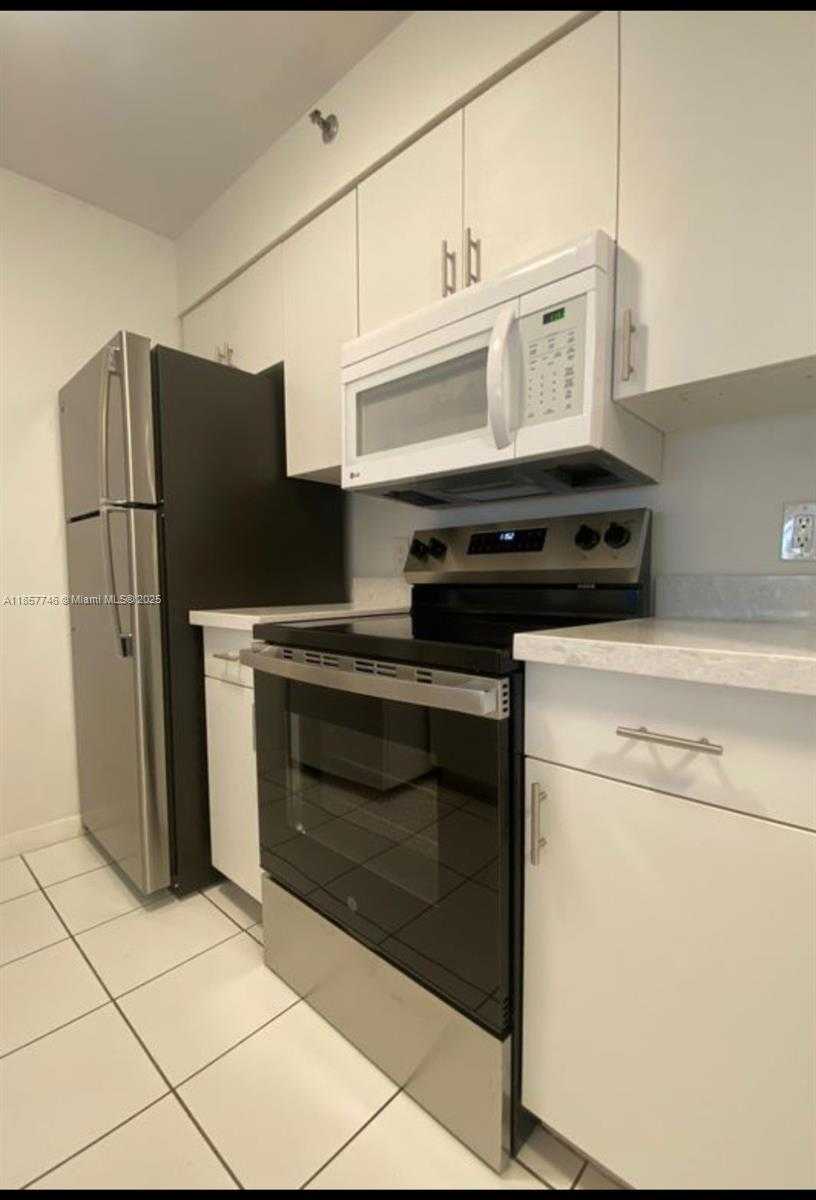Small Image of 80 SOUTH SHORE DR #201, Miami Beach Number 10