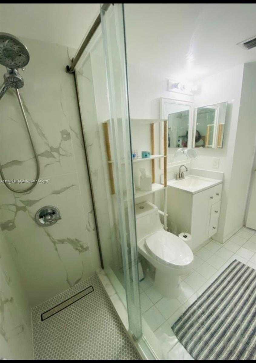 Small Image of 80 SOUTH SHORE DR #201, Miami Beach Number 12