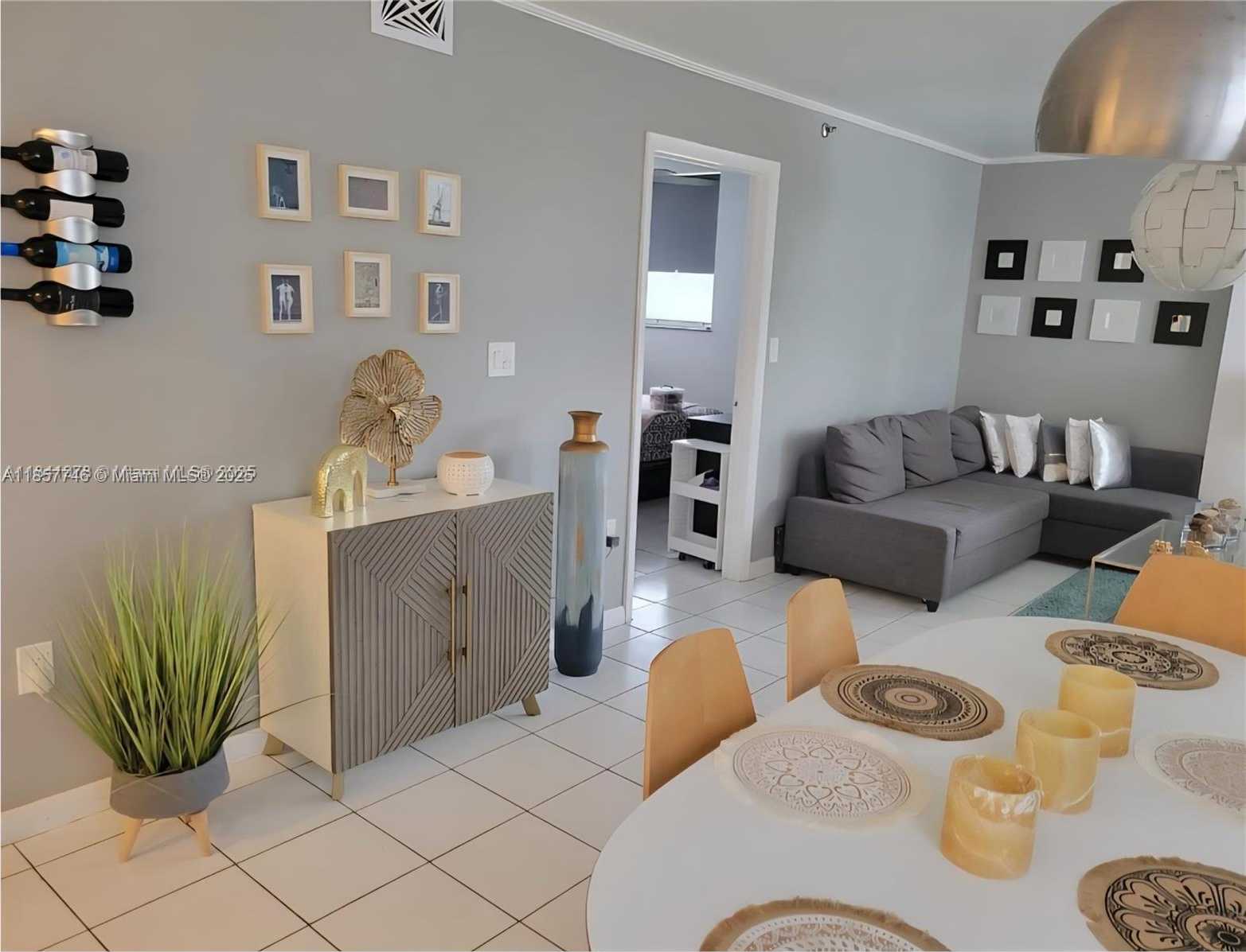 Small Image of 80 SOUTH SHORE DR #201, Miami Beach Number 2